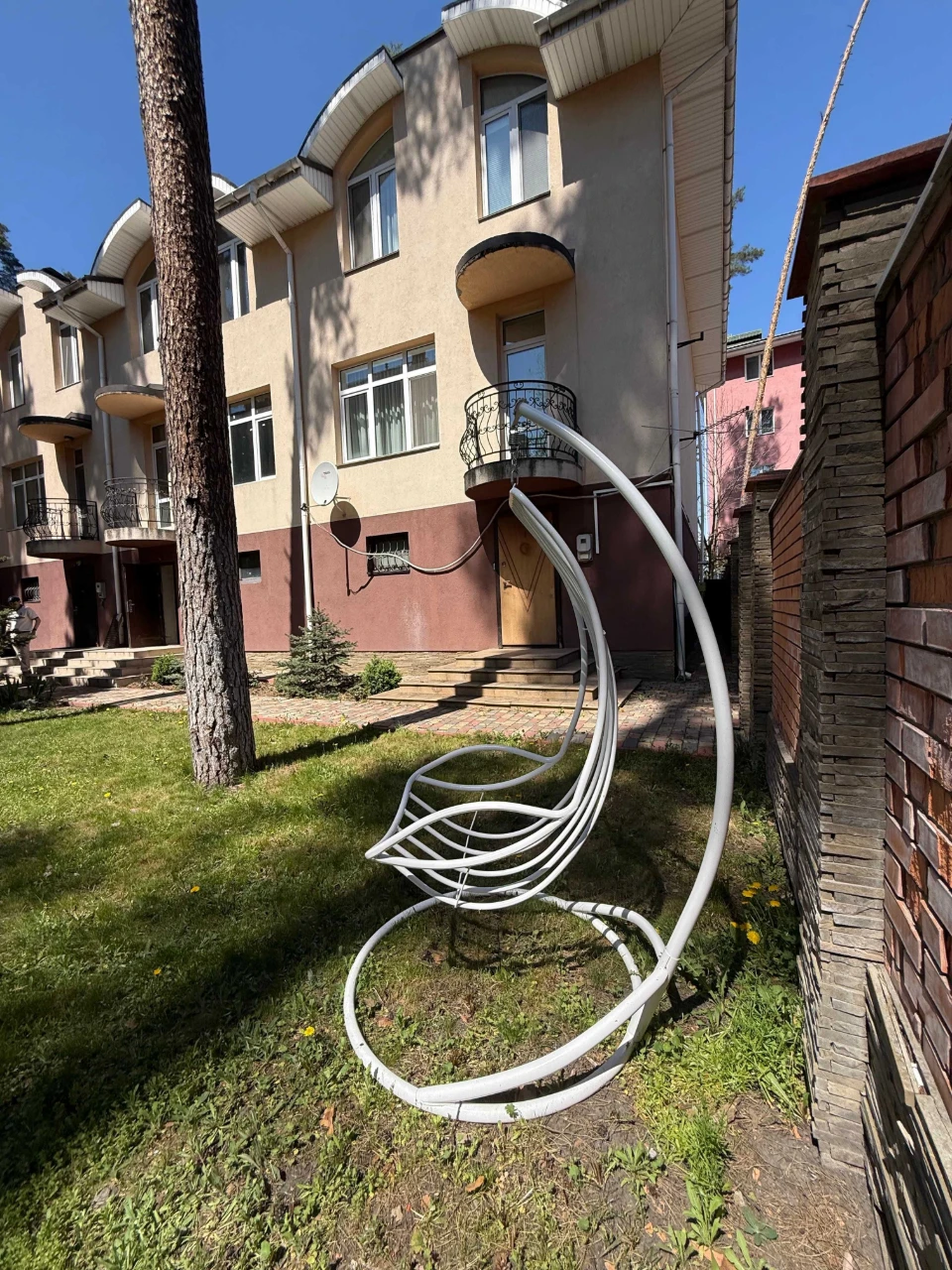Таунхаус в локації центрального парку прямий виїзд на Соборн