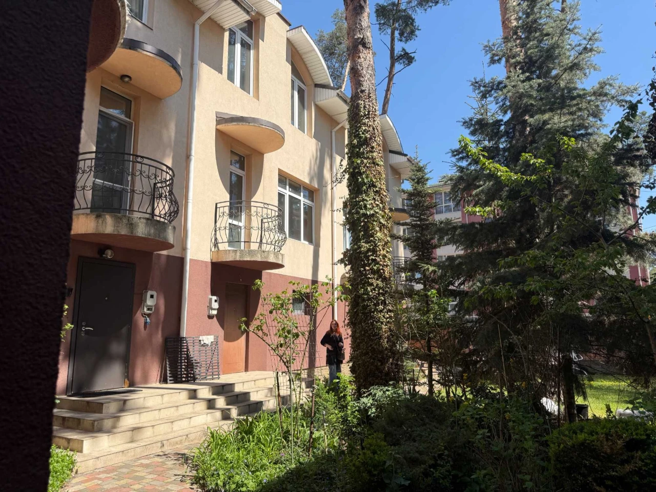 Таунхаус в локації центрального парку прямий виїзд на Соборн