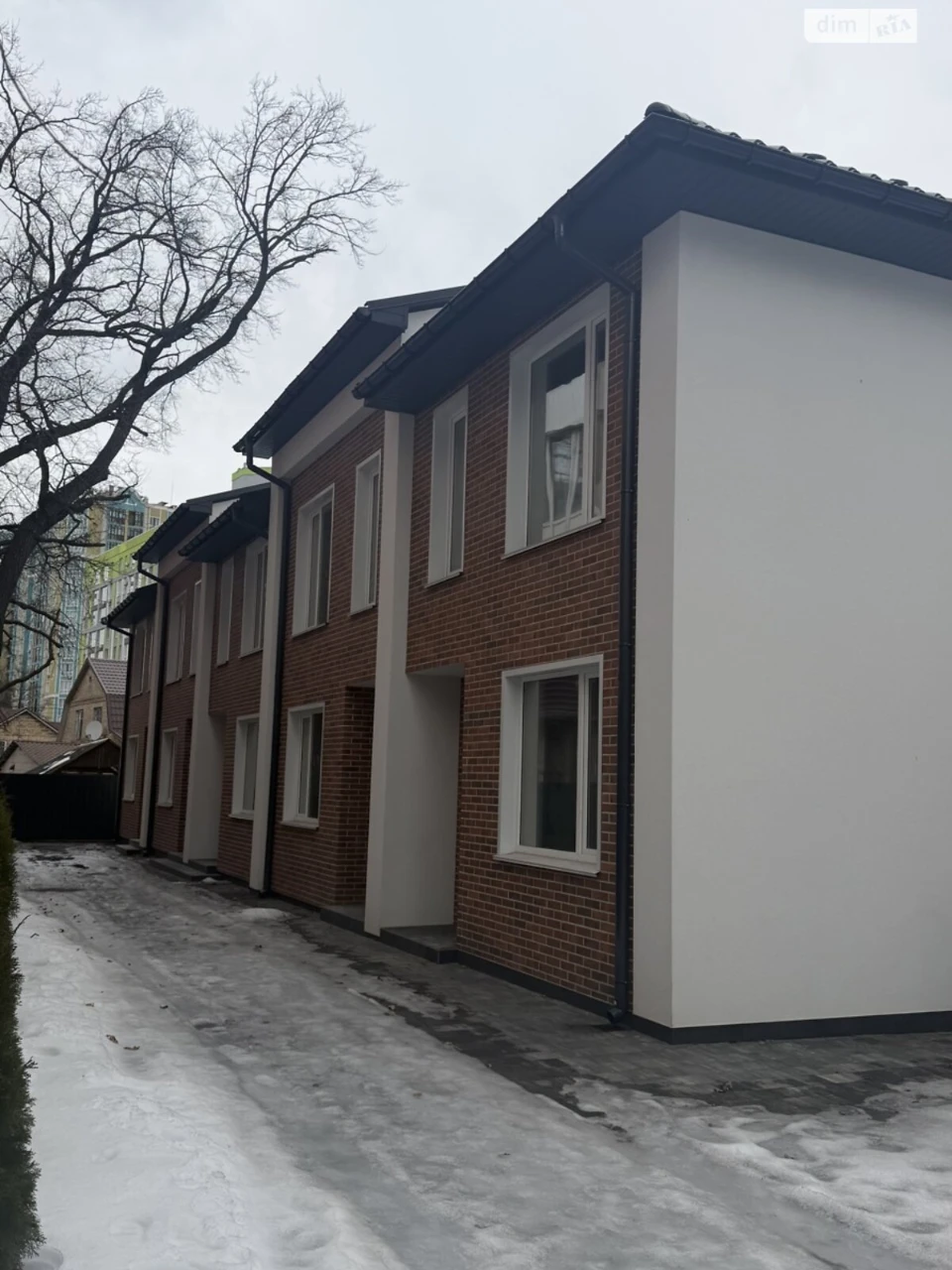 Продаж Таунхаус