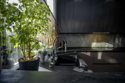 Автономний Будинок 150 м² Стоянка 2 | сонячні панелі+генерат