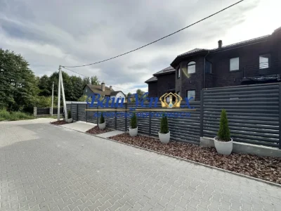 Продажа дома в городке. Ирпень лес .  В  коттеджном  городке