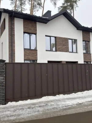 Старт продажу таунхаусів в Центрі міста і вже залишився декі
