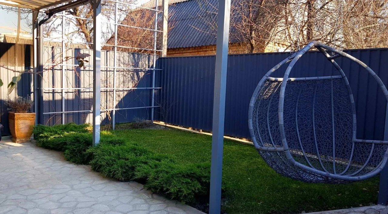 Продається ексклюзивний кутовий таунхаус із дизайнерським ре