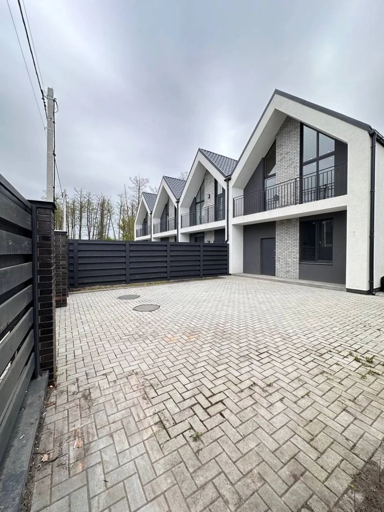 Продам таунхаус в Ірпені в закритому КМ Loft! Газ, 3 сотки д