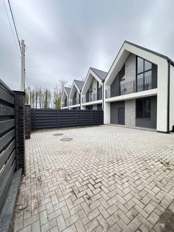 Продам таунхаус в Ірпені в закритому КМ Loft! Газ, 3 сотки д