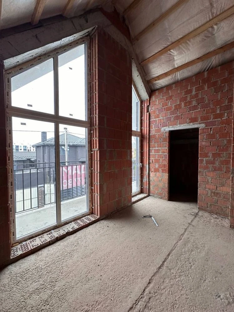Продам таунхаус в Ірпені в закритому КМ Loft! Газ, 3 сотки д