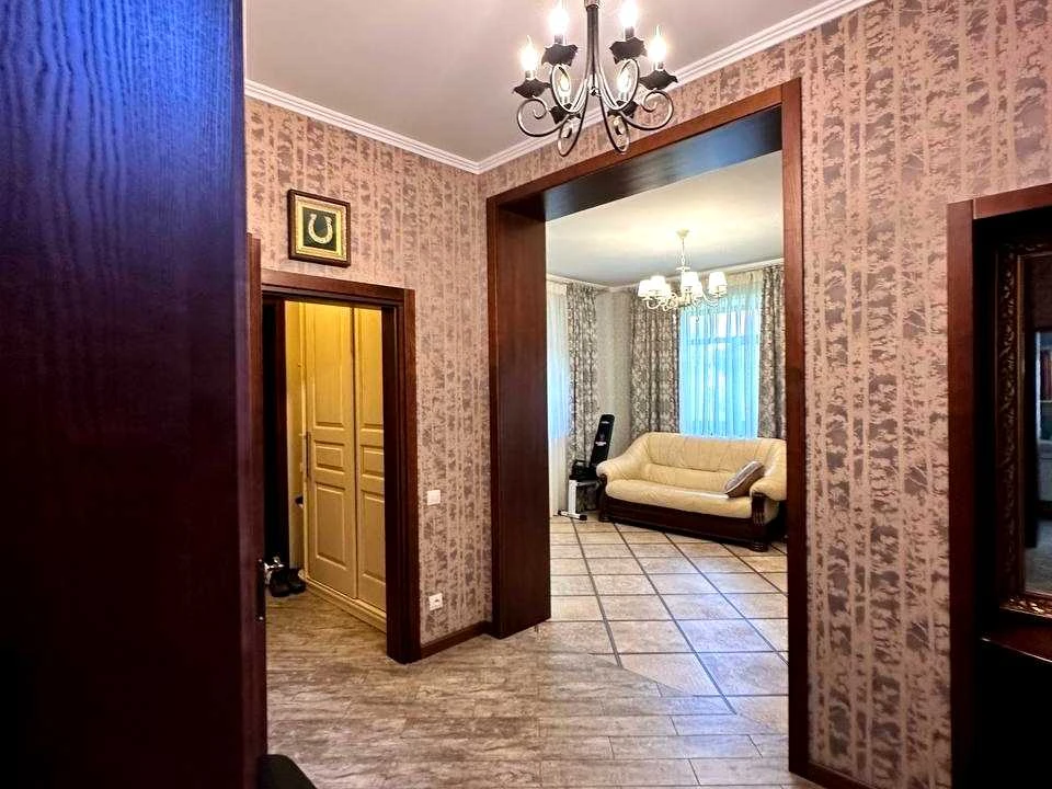 Будинок. Ірпінь, Варшавська вул.