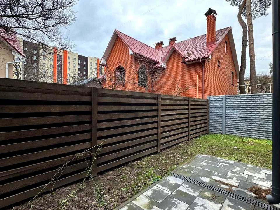 Будинок. Ірпінь, Мечникова вул.