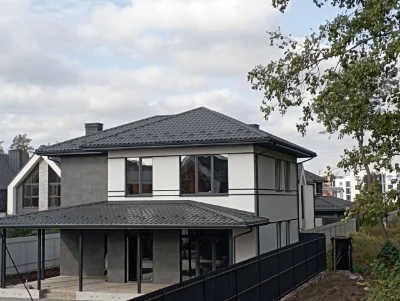 Продаж окремого ДОБРОТНОГО будинку м. Ірпінь 5 соток землі.