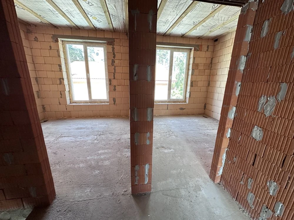 Таун біля парку Центральний