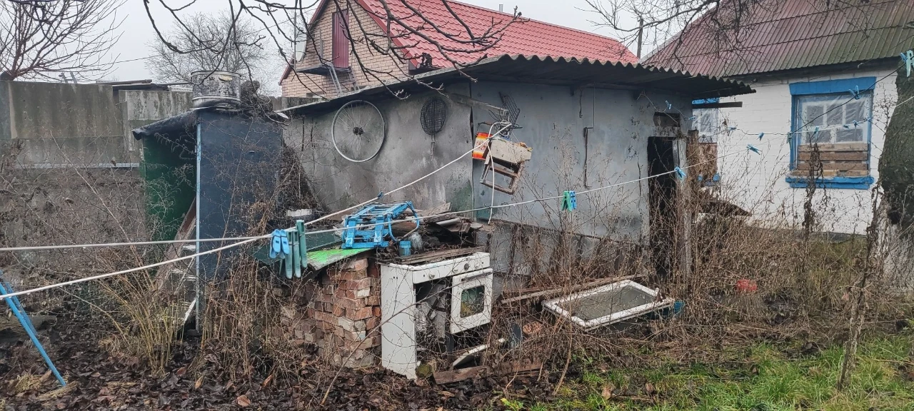 Будинок в лісі, година їзди до Києва