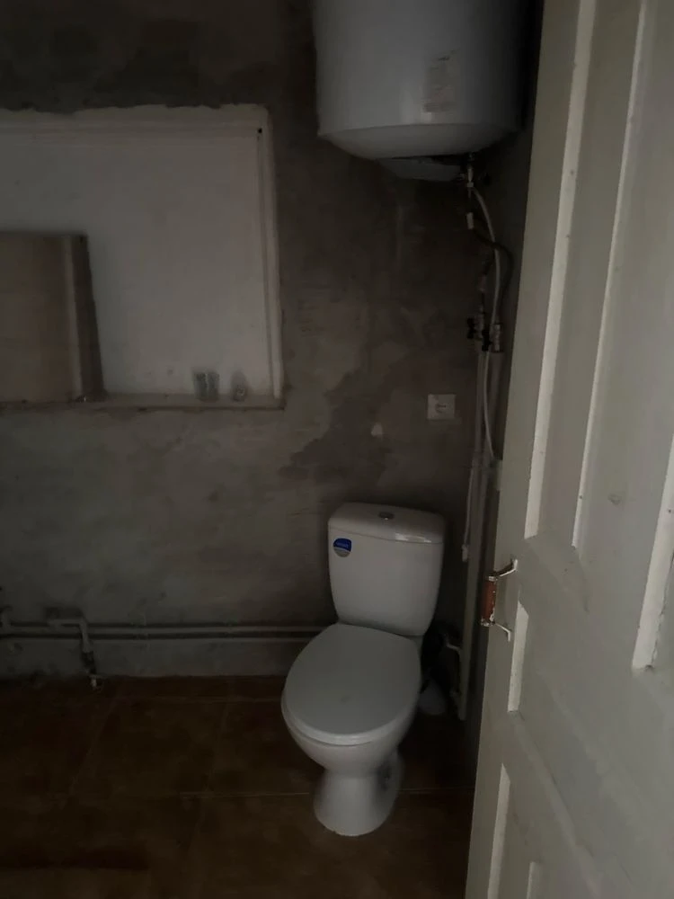 Продаж пів будинка в центі Кагарлика