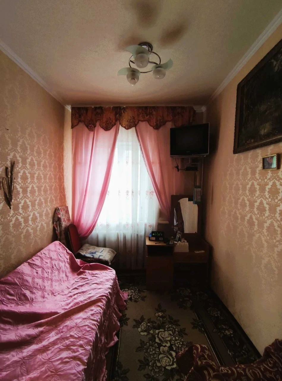 Продаж будинку в м. Кагарлик з великою ділянкою (51 сотка) т