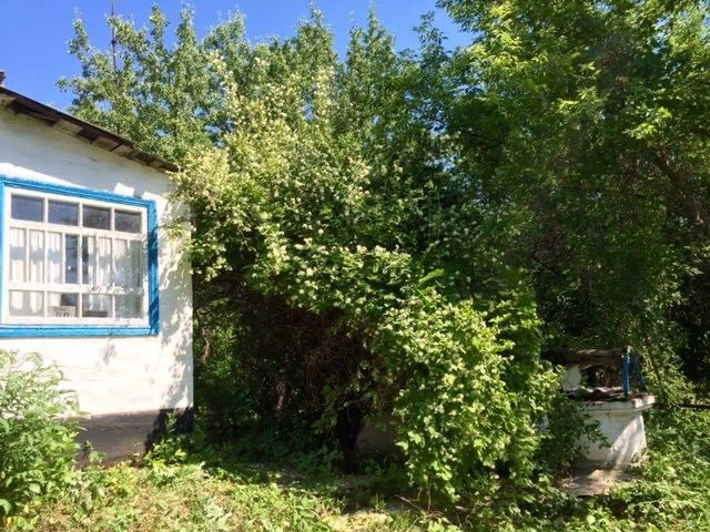 Продам земельну ділянку з будинком с.Телешівка
