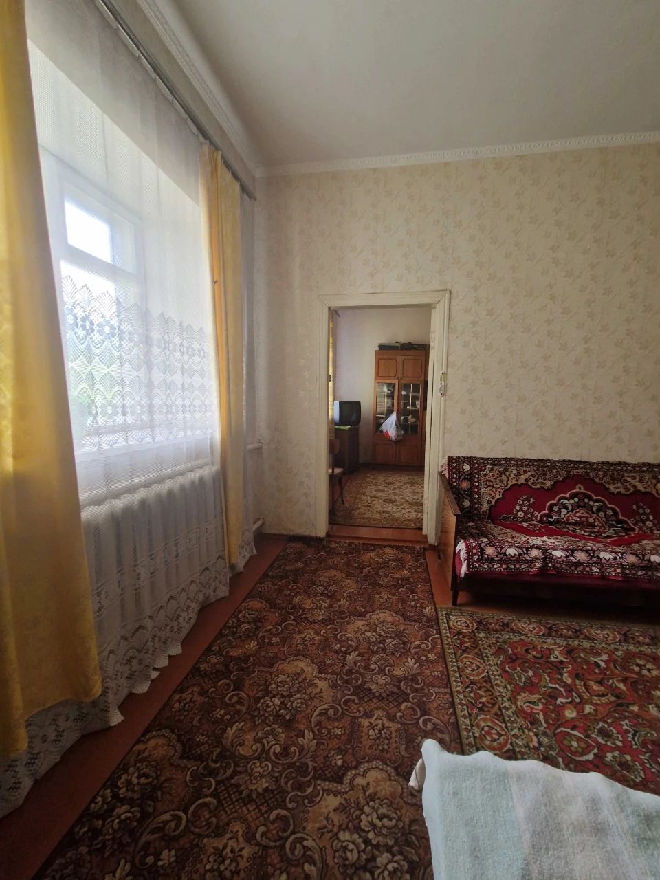 Продаж будинку м. Кагарлик (центр), 8 соток землі