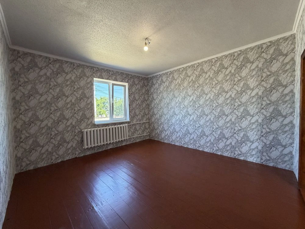 Продам будинок 103 м2 з білої цегли в м. Миронівка