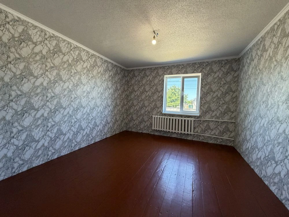 Продам будинок 103 м2 з білої цегли в м. Миронівка