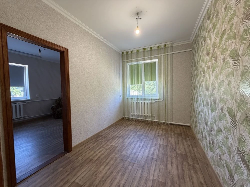 Продам будинок 103 м2 з білої цегли в м. Миронівка