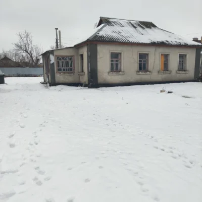 Ділянка центер  міста 17 соток  з хатою