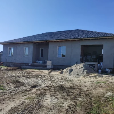 Продам новий будинок на 4 спальні 136 м.кв в Обухові. Землі