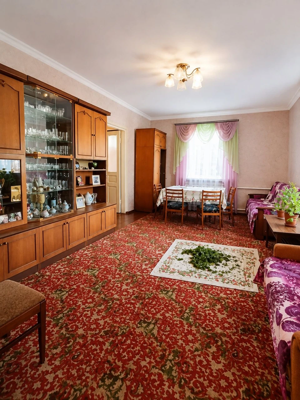 продаж гарного будинку в м. Обухів
