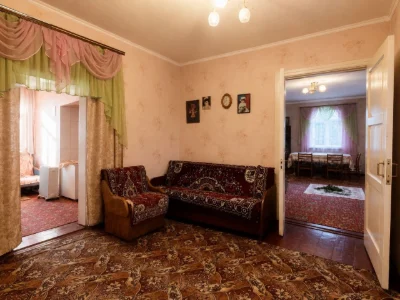 продаж гарного будинку в м. Обухів