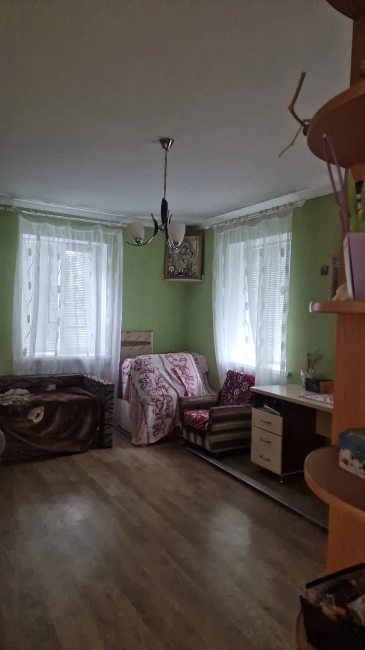 Продається  будинок з мансардним поверхом м-н Лукавица,м Обу
