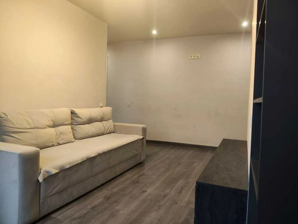 Apartment. Kharkiv, Aerokosmichny Ave. (Gagarina)