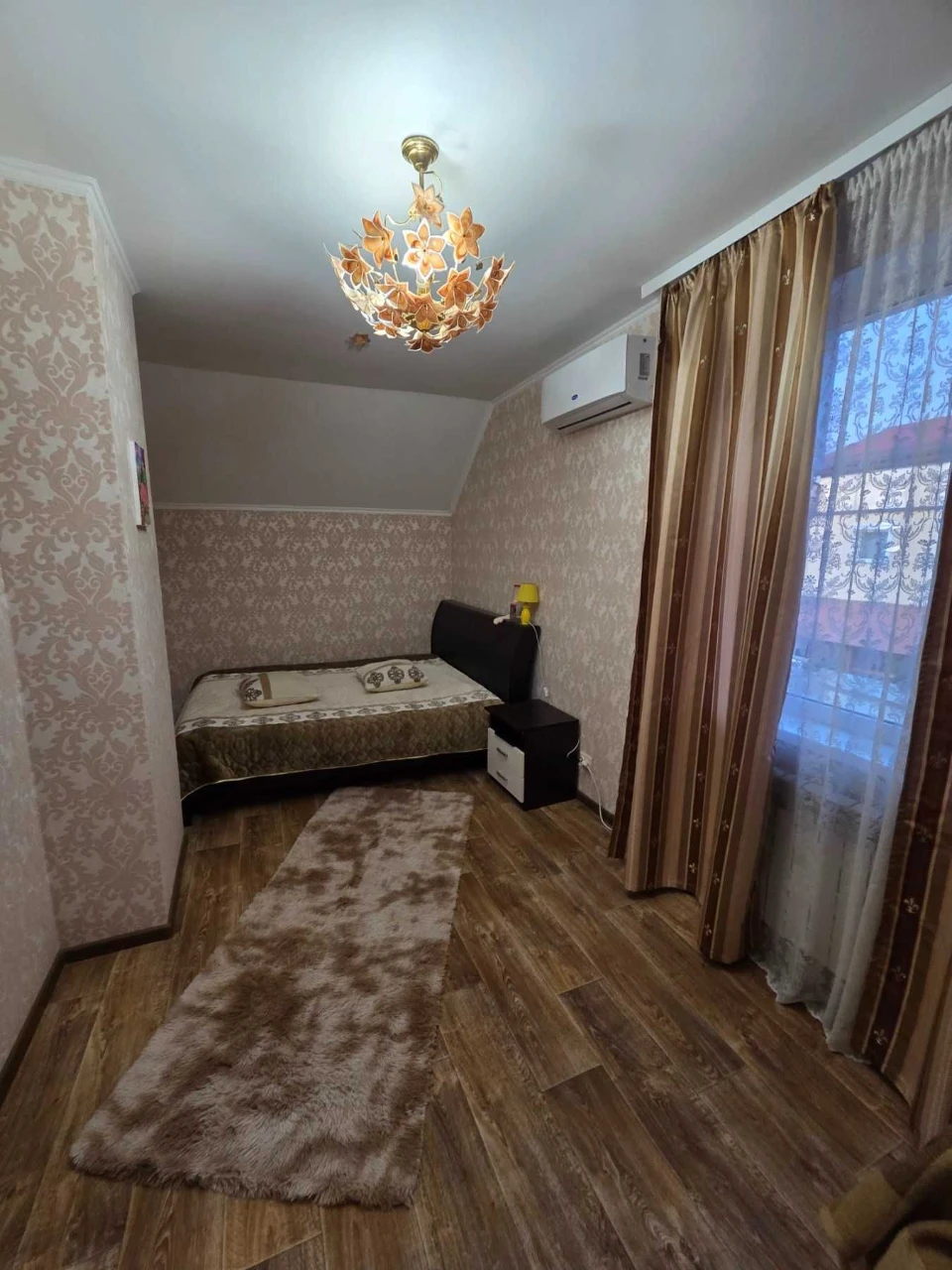 Продаж будинку м.Обухів м-н Дзюбівка