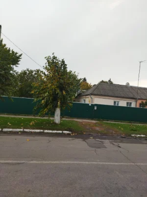 Продаю частину будинку в центрі м.Сквира