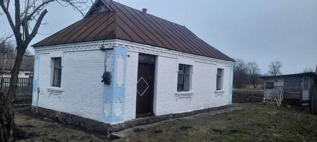 Пора на дачу !Поряд зі Сквирою.