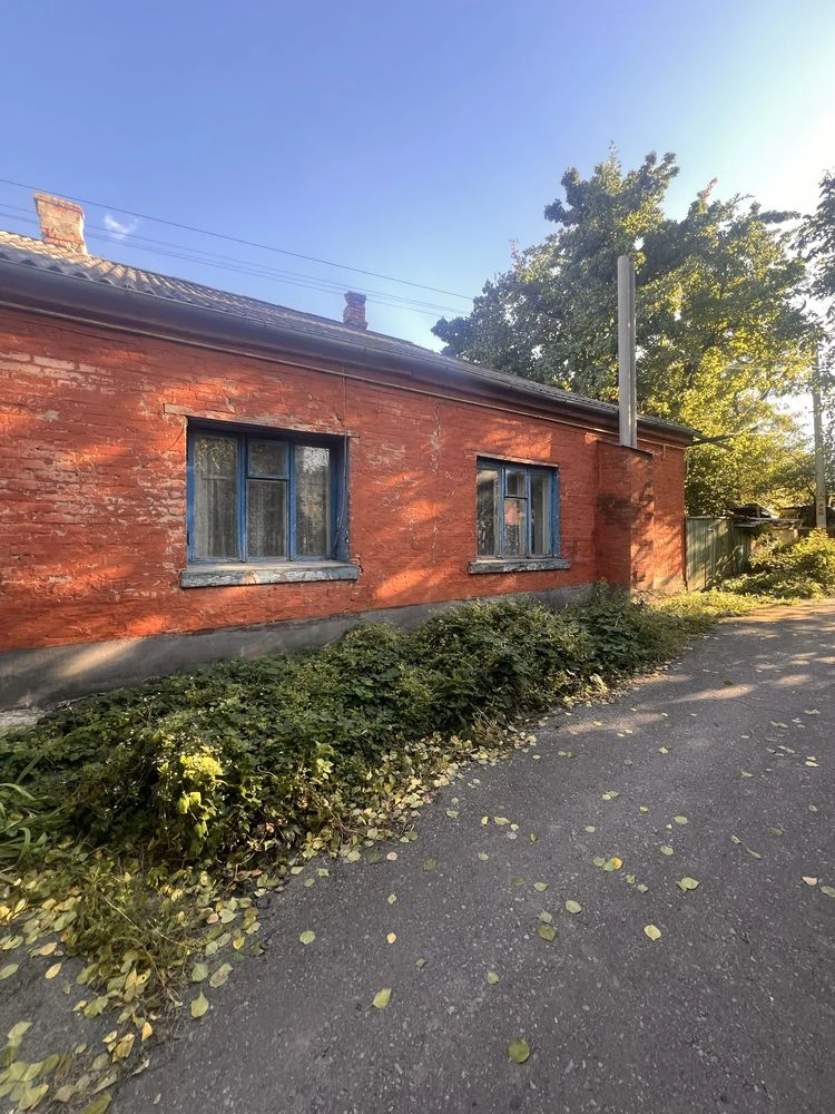 Продаж квартири ( частина будинку) в м. Сквира!