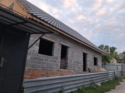 Продається,  здається в оренду будинок.