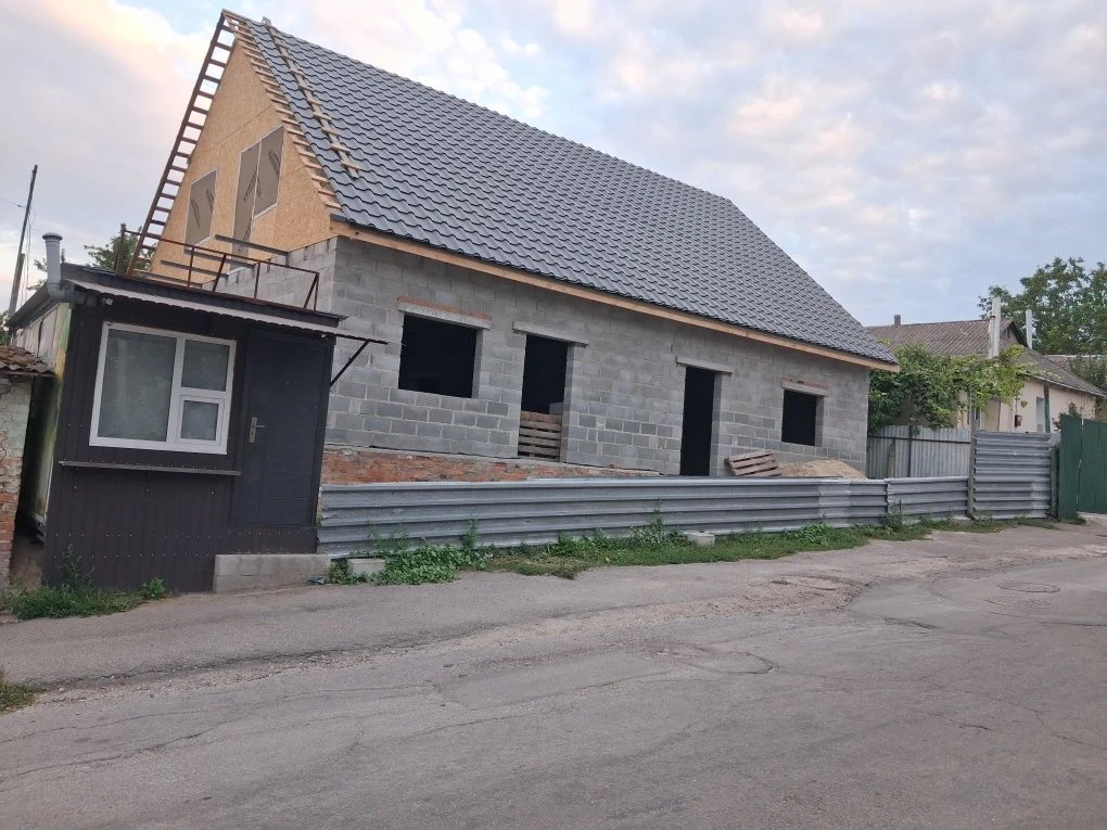 Продається,  здається в оренду будинок.