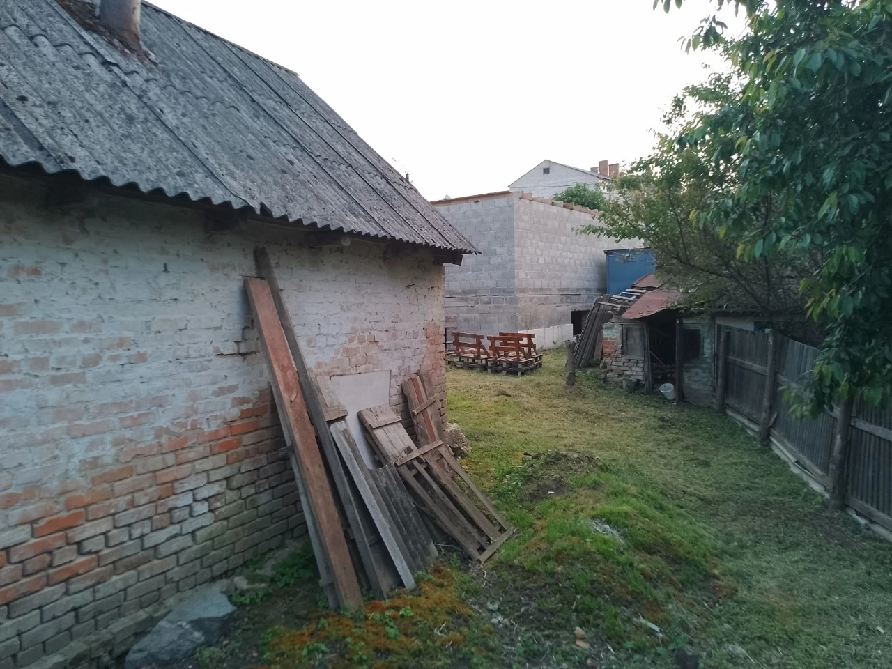 Продається,  здається в оренду будинок.