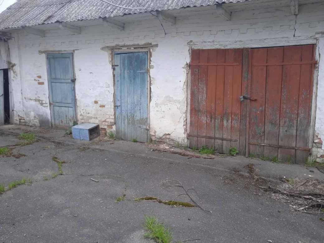 продам  будинок  в  місті.