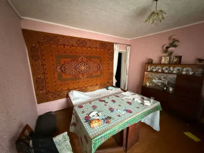 Фасадна частина будинку Центр