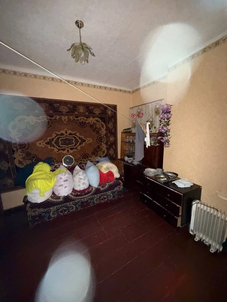 Фасадна частина будинку Центр