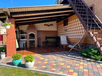 Продаж будинку 180 м² 20 сот.
