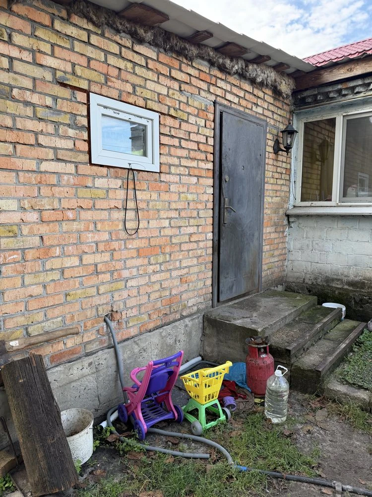 Продаж 1/2 будинку біля річки та лісу — м. Фастів