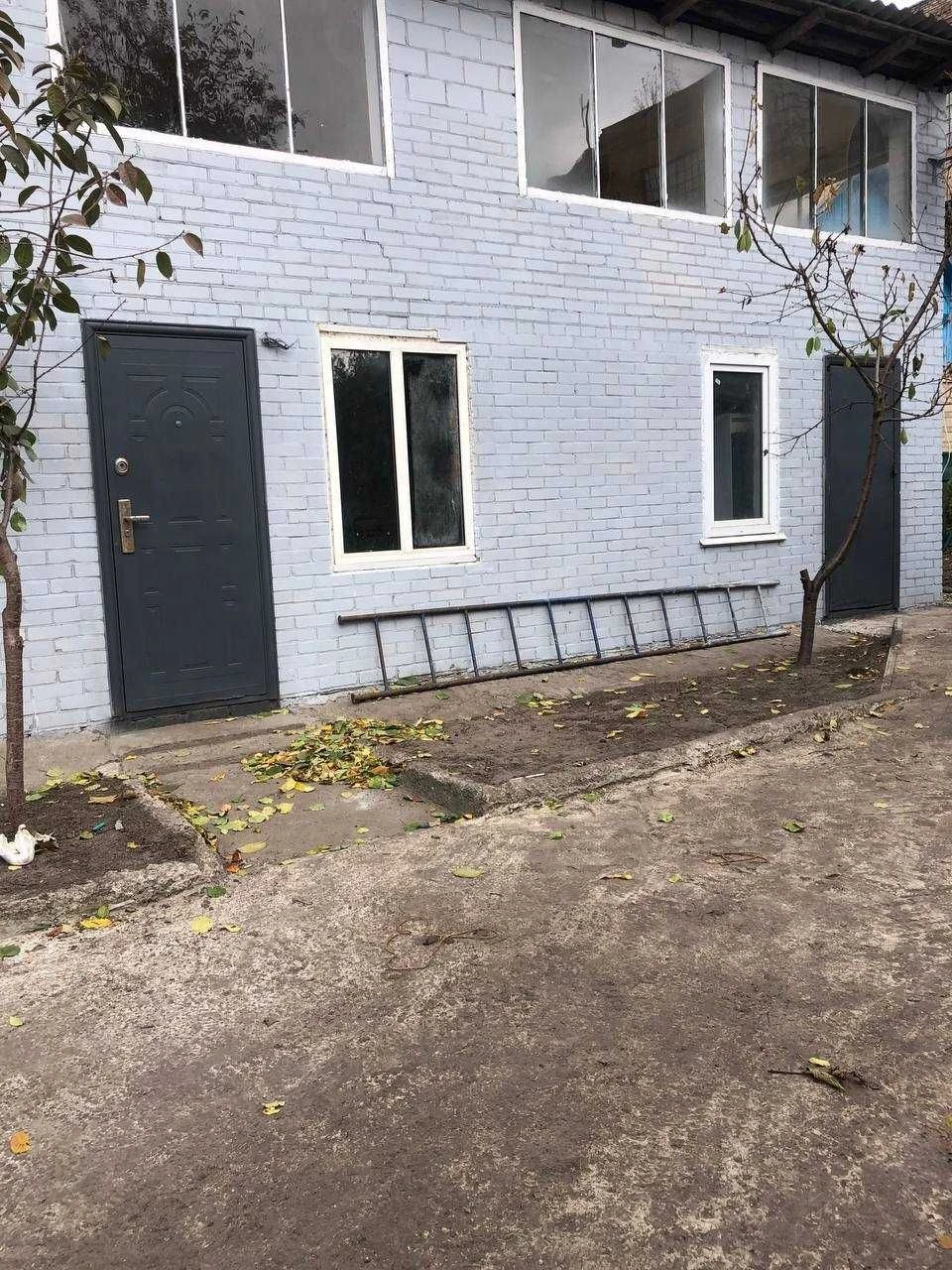 Продам 1/2 будинку в м.Фастів, Київської обл