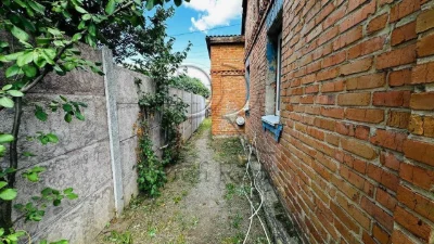 Продаж без комісії для покупця частини будинку на 15 сотках