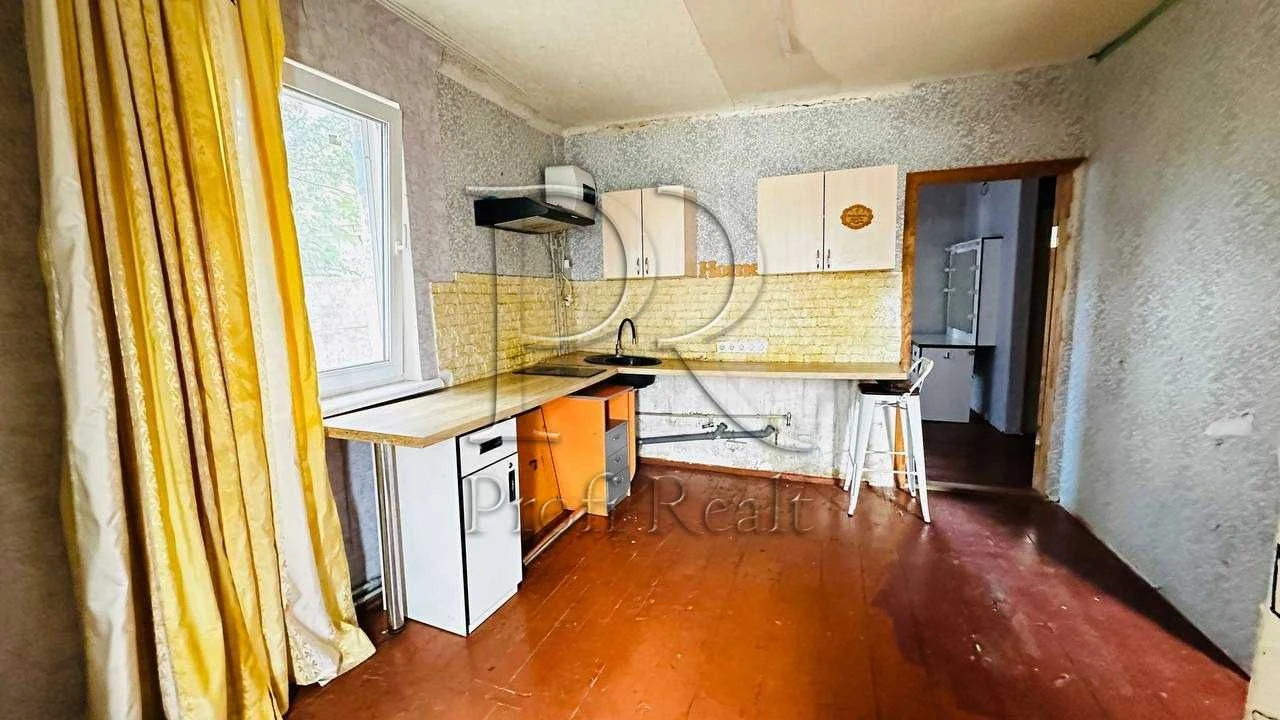 Продаж без комісії для покупця частини будинку на 15 сотках