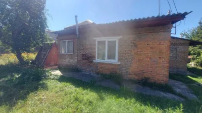 Продам частину будинку з гарним розташуванням в центрі міста