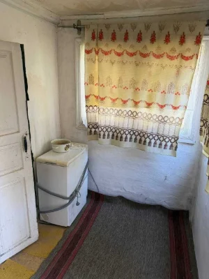 Продам частину будинку з гарним розташуванням в центрі міста