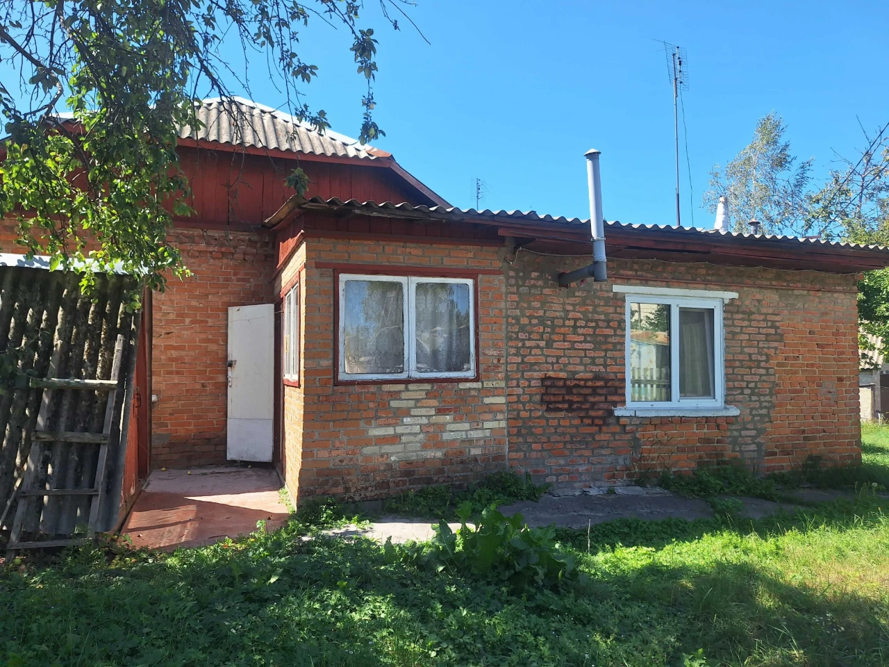 Продам частину будинку з гарним розташуванням в центрі міста