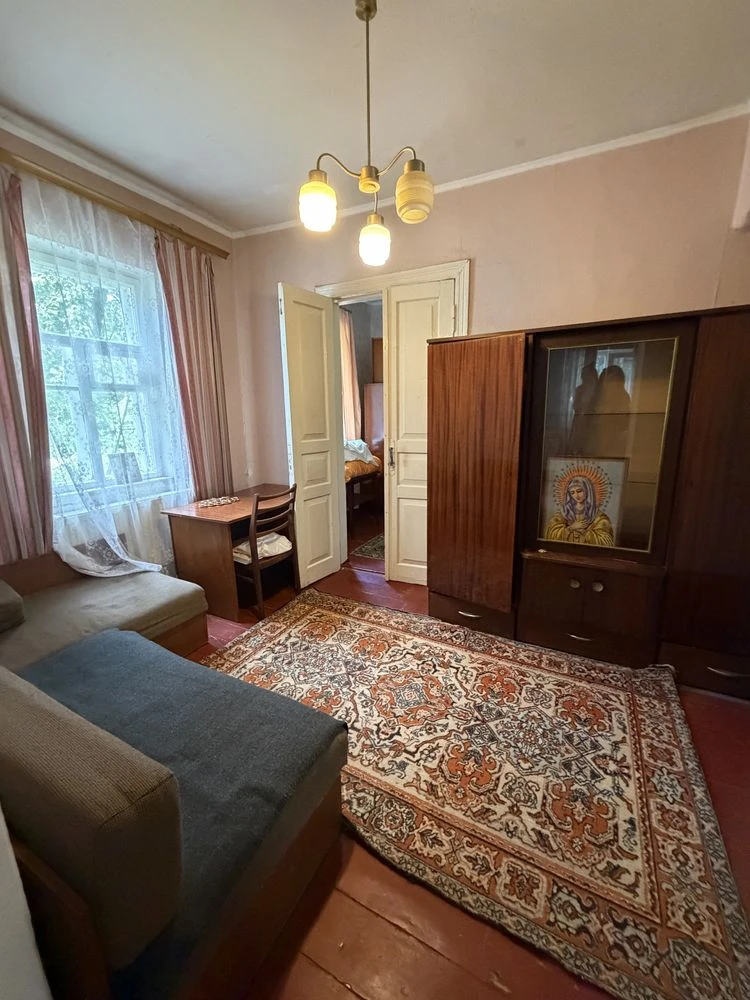 Продається будинок в центрі Фастова