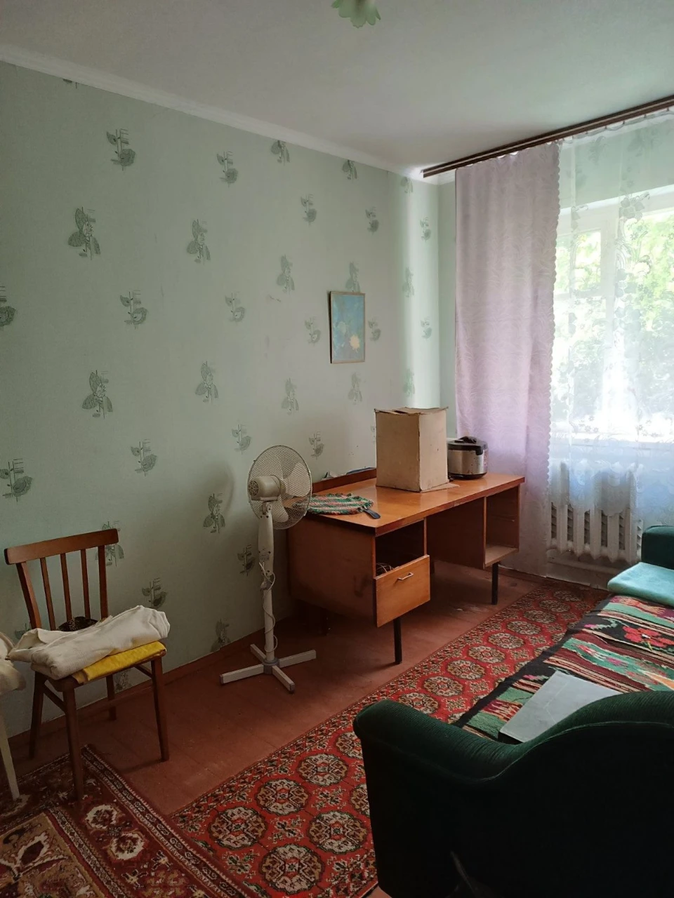 Пропонуємо до продажу будинок поряд з центром.