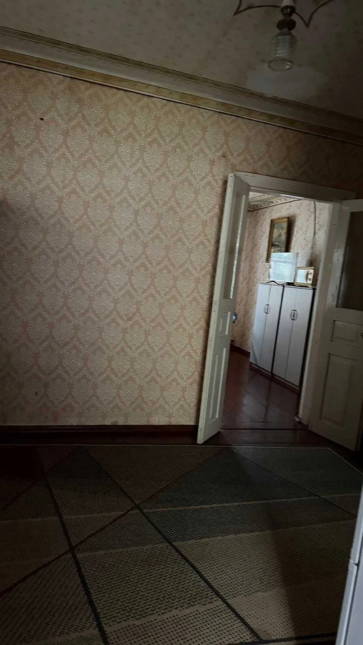 Продам будинок місто Фастів Київська обл. до 30 000$