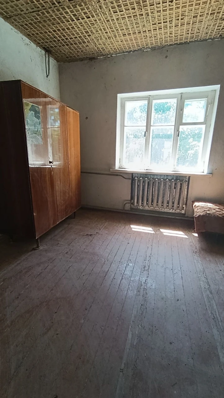 Продається половина будинку